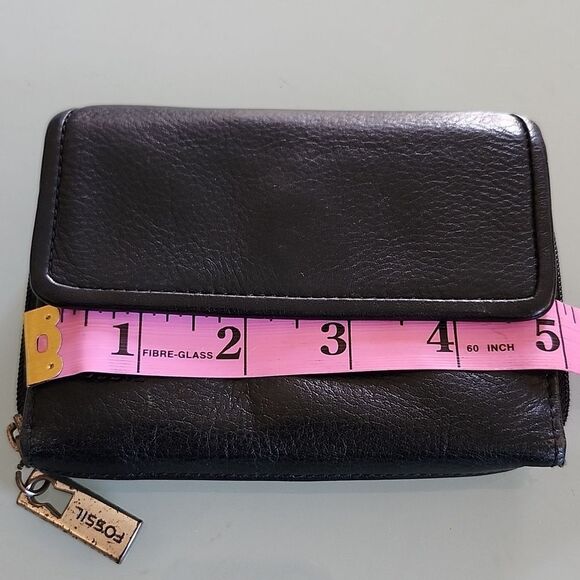 Fossil Leather Wallet - Picture 9 of 9
